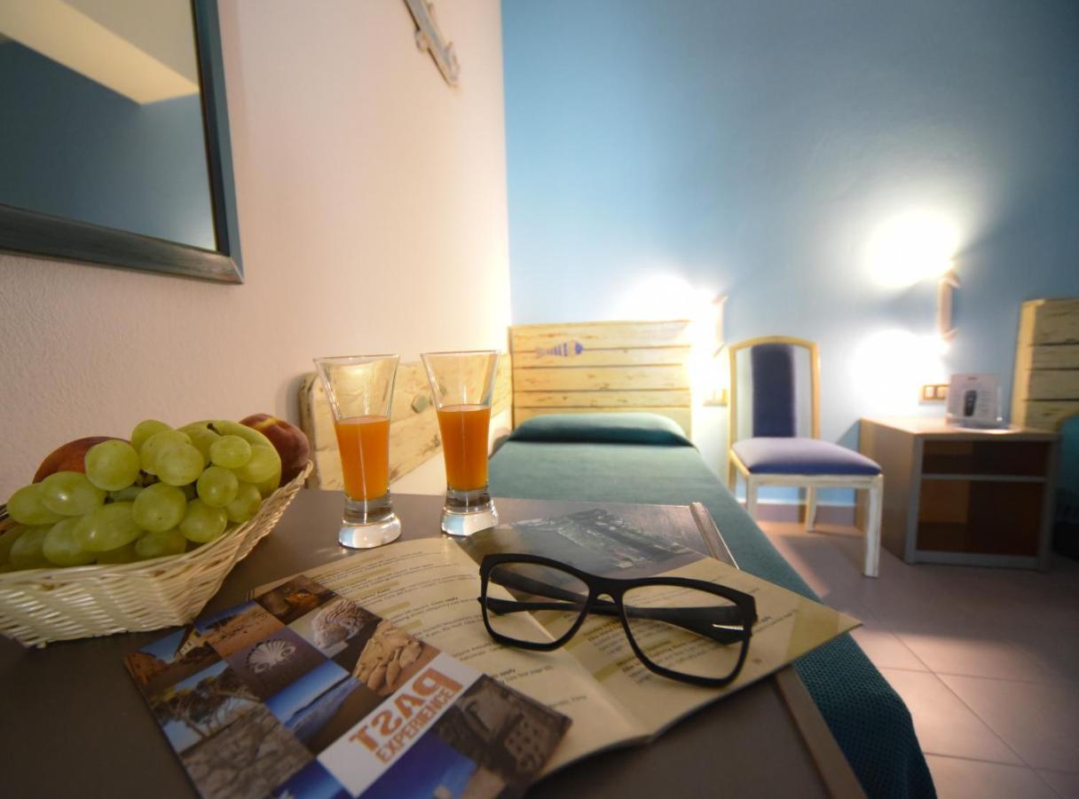 Hotel Kon Tiki San Vincenzo Extérieur photo