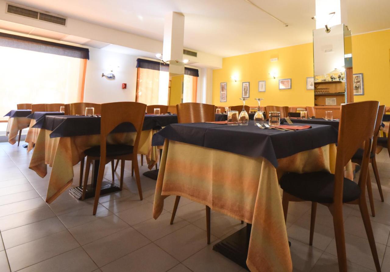 Hotel Kon Tiki San Vincenzo Extérieur photo